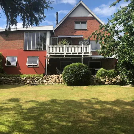 Trabjerg Guest house 3*